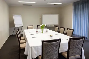 Garden City Hotel, Best Western Signature Collection Canberra 4*,