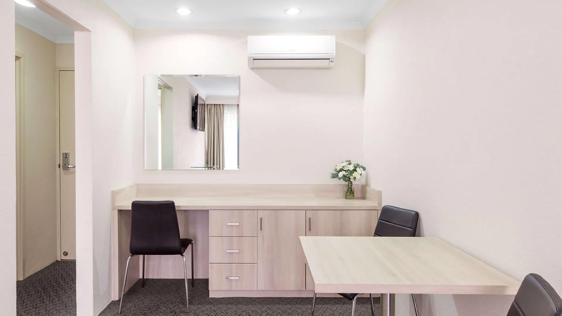 Hotel Garden City Hotel, Best Western Signature Collection Canberra