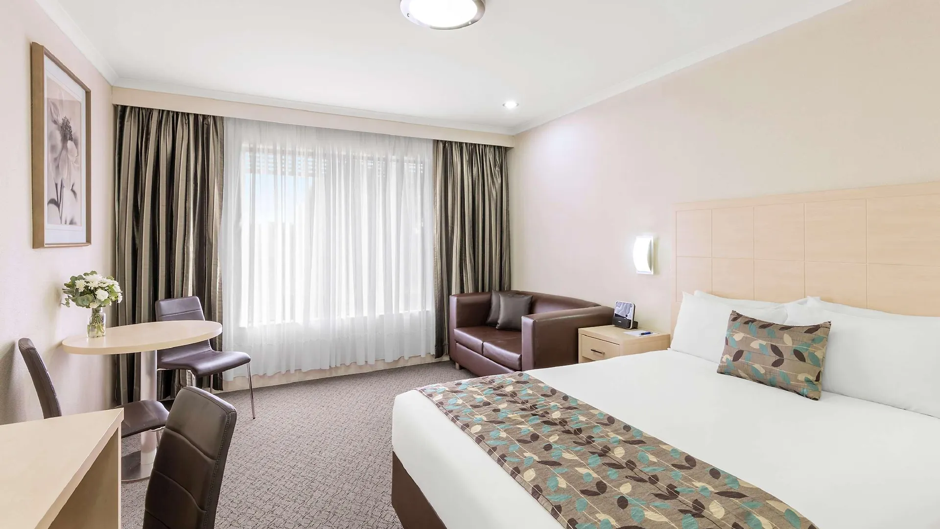 Garden City Hotel, Best Western Signature Collection Canberra 4*,  Australie
