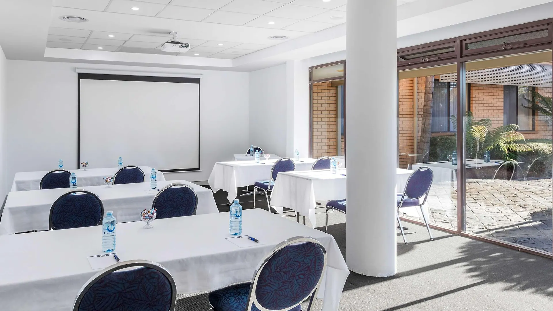 Garden City Hotel, Best Western Signature Collection Canberra