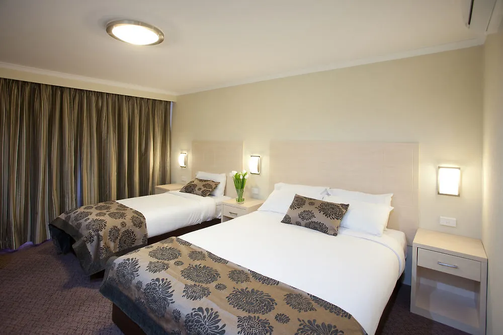 Garden City Hotel, Best Western Signature Collection Canberra Hotel